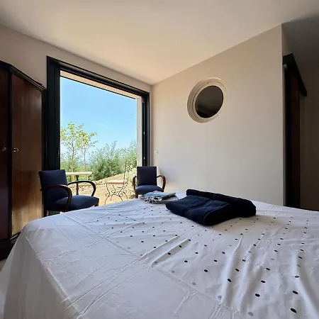 Villa La Caladine In A Quiet Location