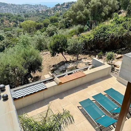 فيلة La Caladine In A Quiet Location *