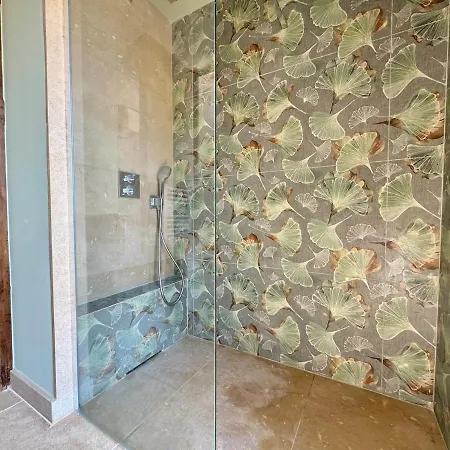 La Caladine In A Quiet Location