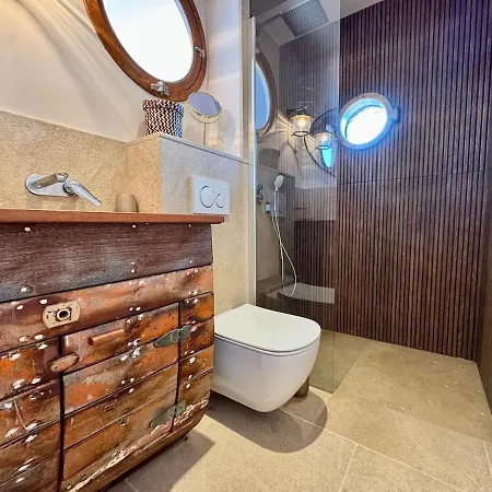 La Caladine In A Quiet Location فيلة بورم لي ميموزا