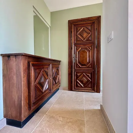 La Caladine In A Quiet Location