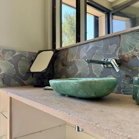 La Caladine In A Quiet Location بورم لي ميموزا