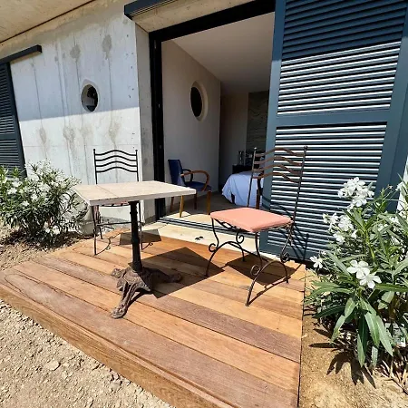 La Caladine In A Quiet Location *